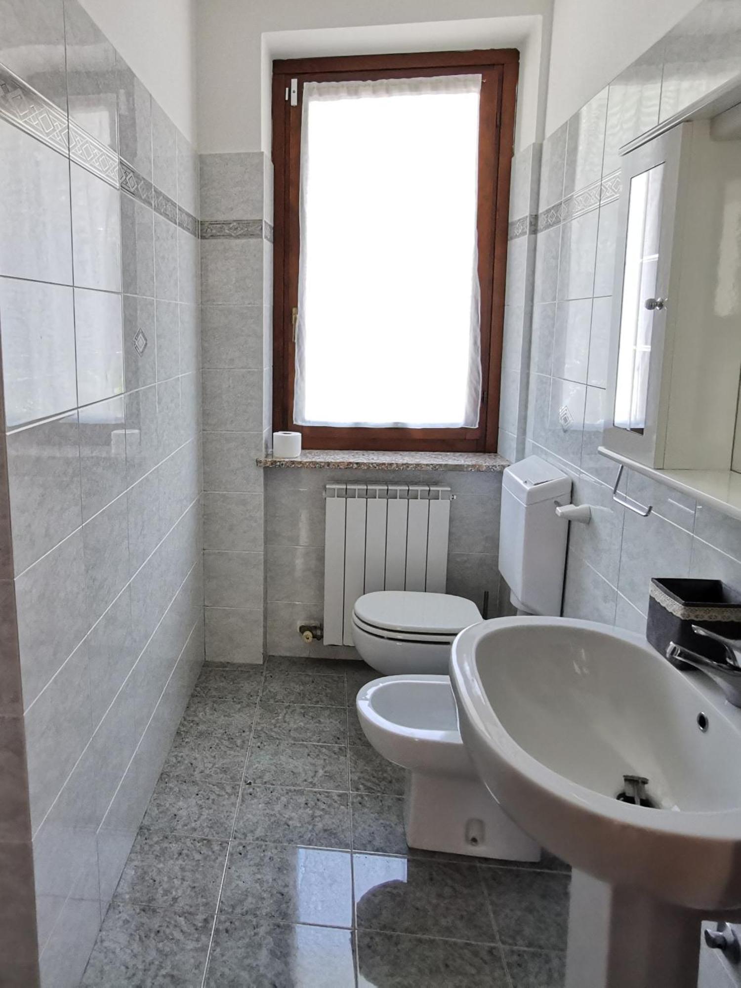 Appartamento Gelsomino Riva di Solto Bagian luar foto